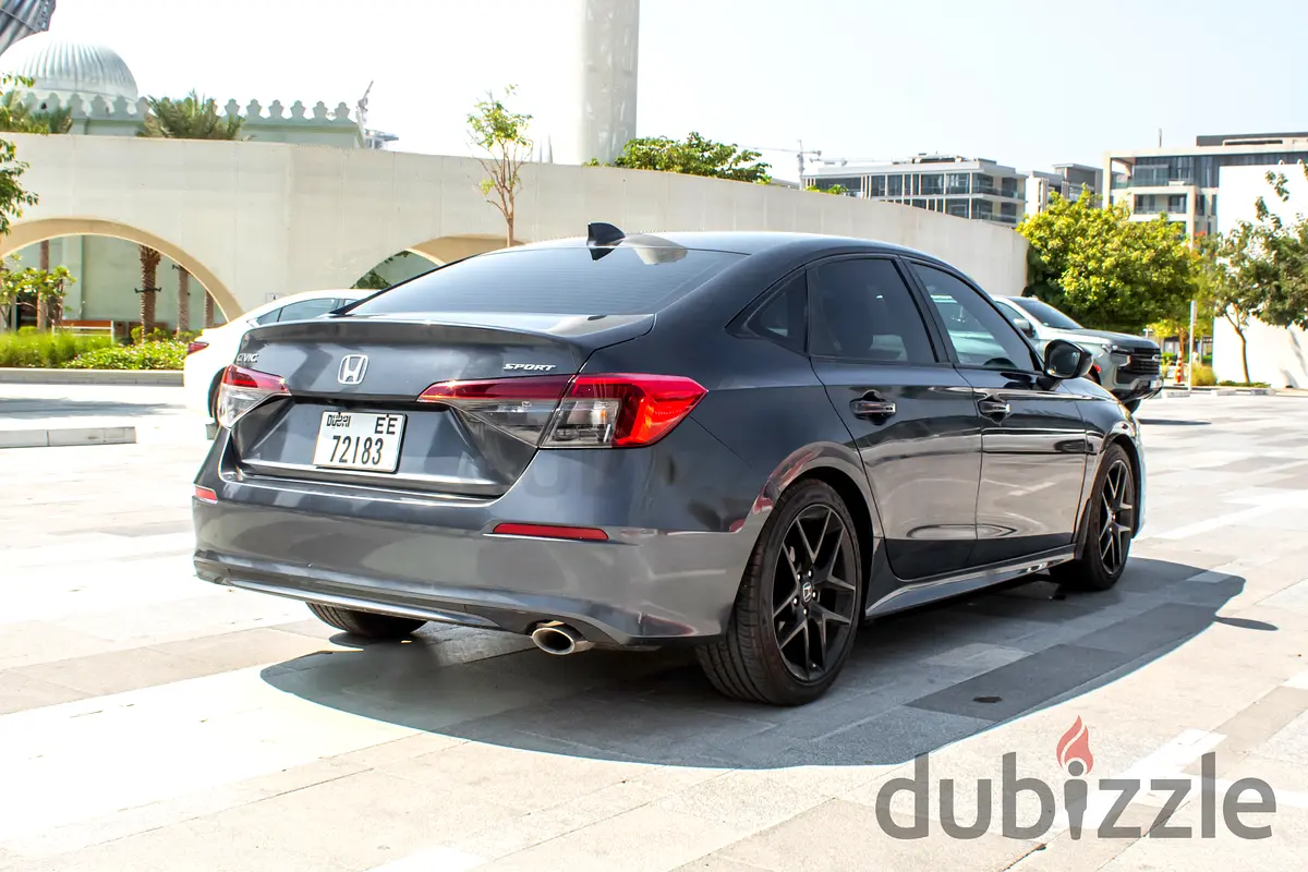 2025 Honda Civic for Rent in City Walk photo 4